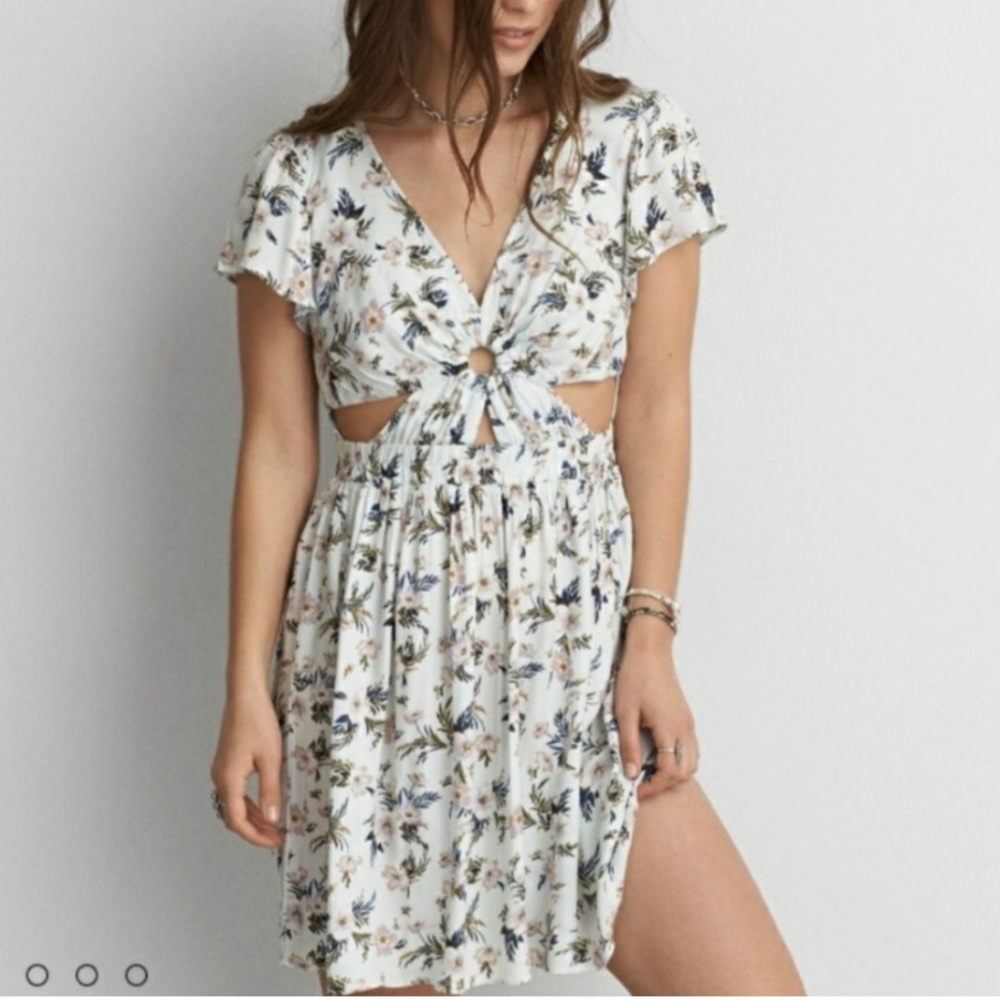 American Eagle Mint Green Floral Mini Dress with Keyhole Top & Cutouts